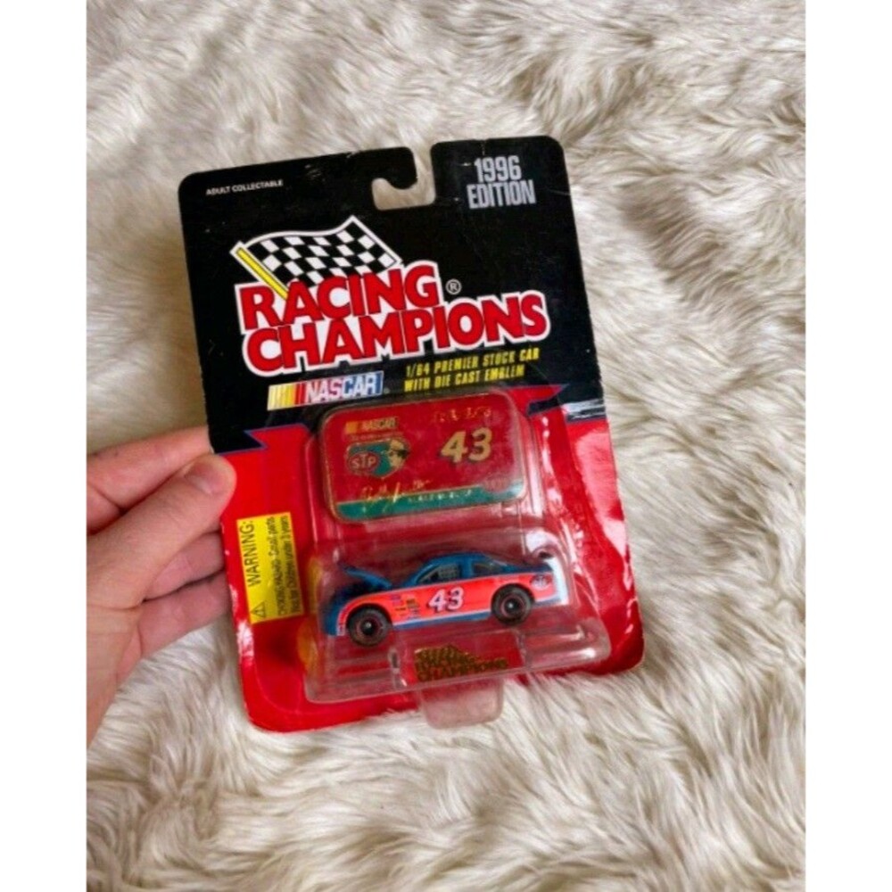 Racing Champions 1996 Edition NASCAR Bobby Hamilton #43 1:64 Premier Stock Car